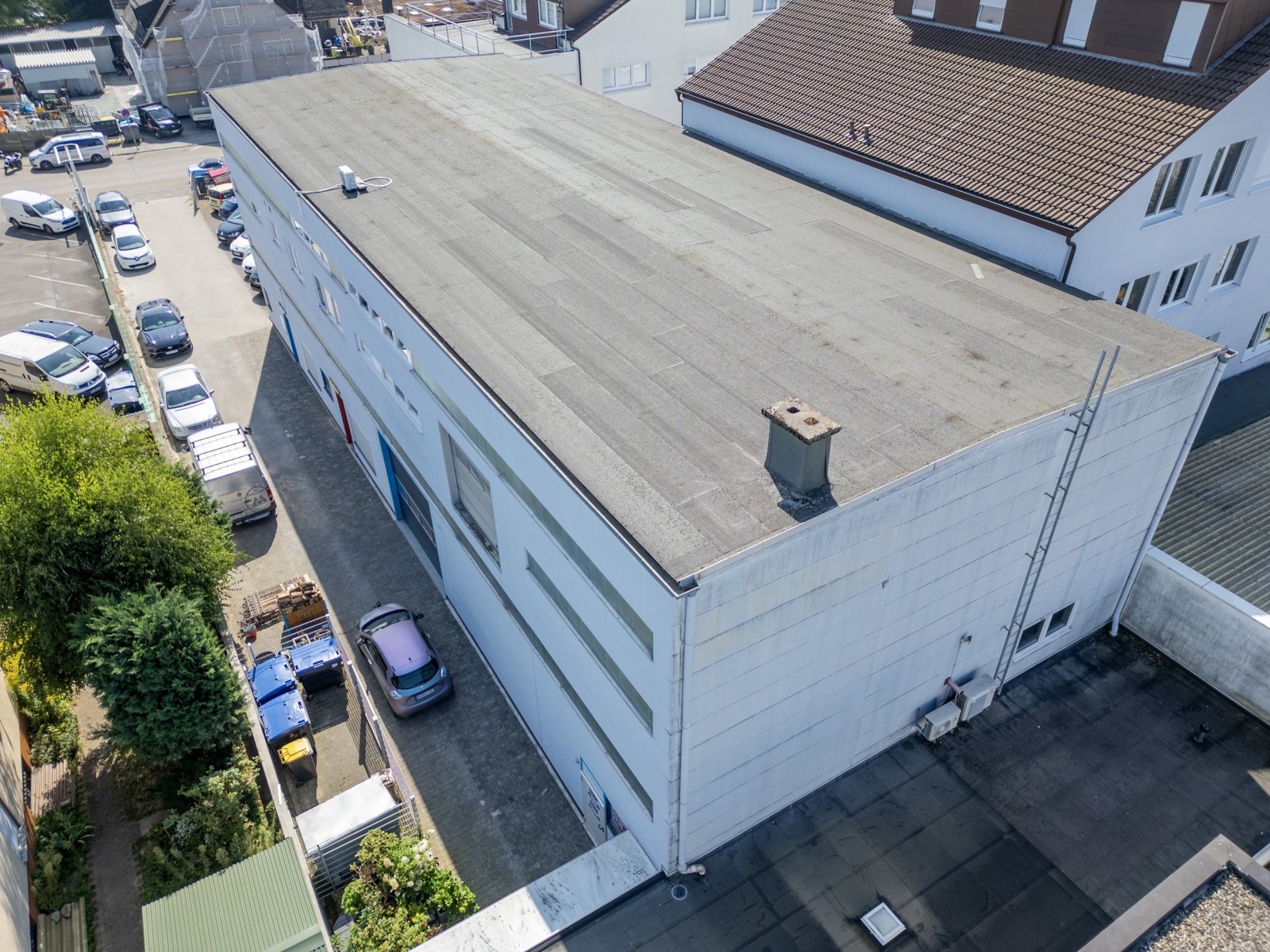 TOP! Produktion/Lager/Büro + Stellplätze TOP! Produktion/Lager/Büro + Stellplätze