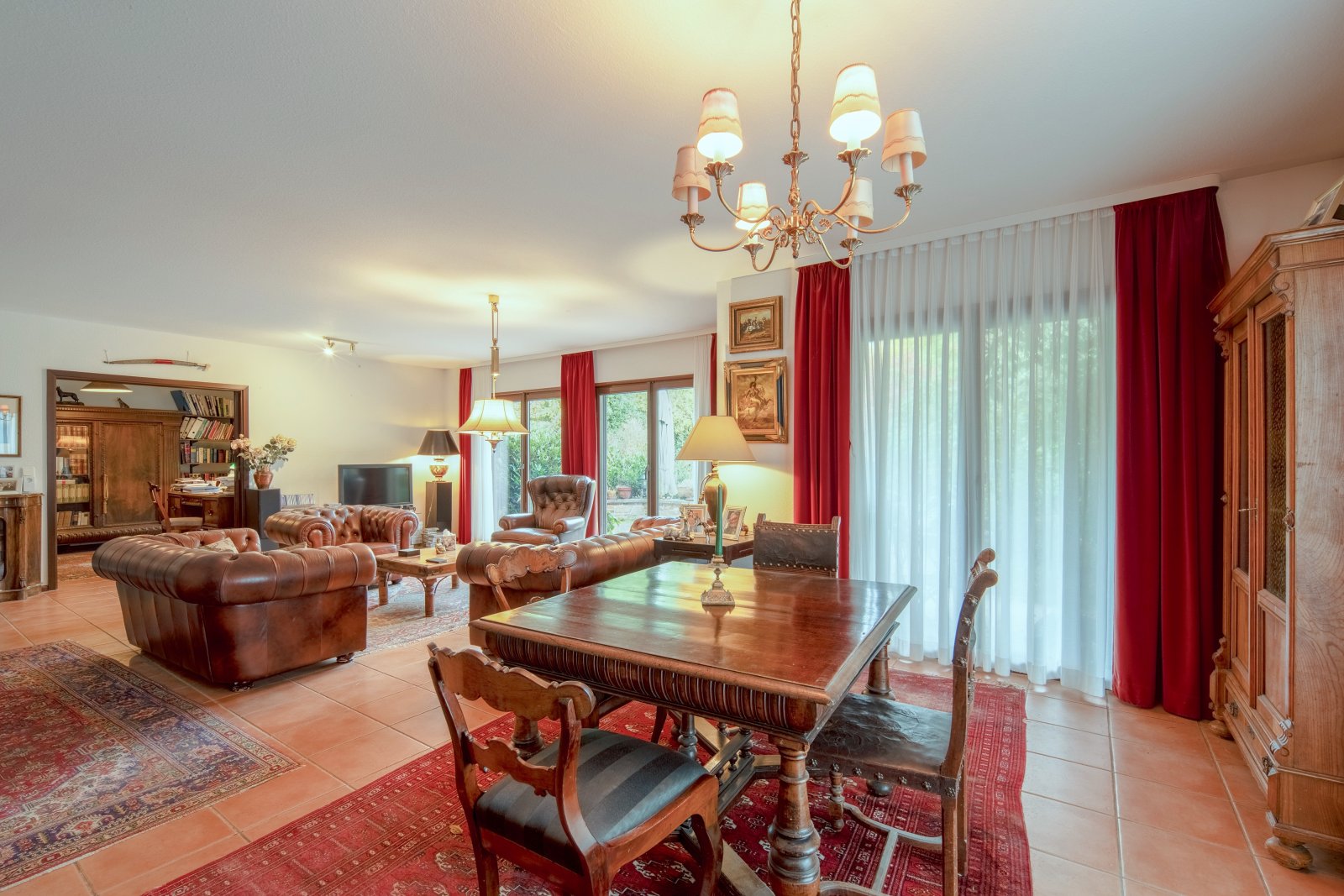 NIEDRIGENERGIE 1-2 Familienhaus* Grosses Grundstück *Feldrandlage NIEDRIGENERGIE 1-2 Familienhaus* Grosses Grundstück *Feldrandlage